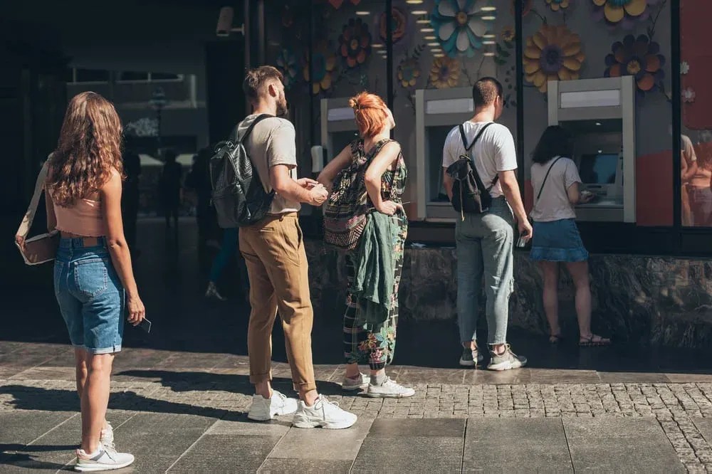 Query to made transfer